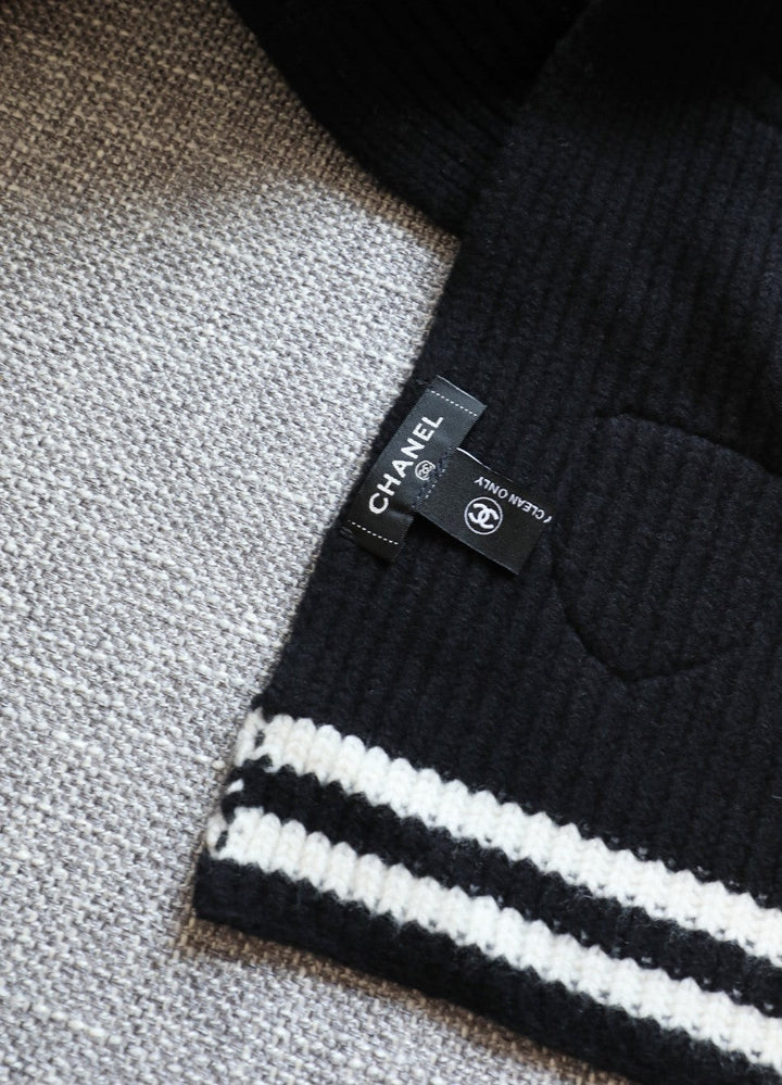 Fashion CC Stamp Knitted Scarf