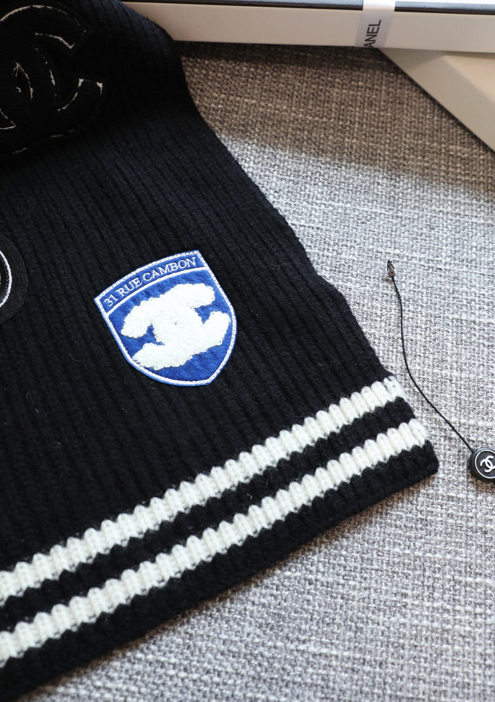 Fashion CC Stamp Knitted Scarf