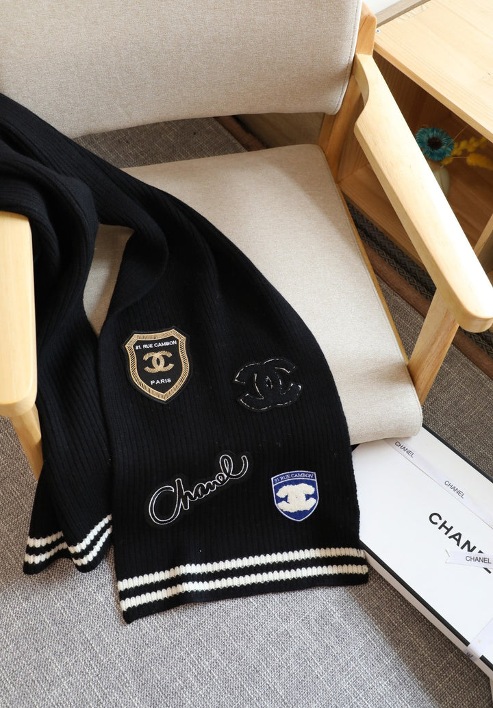 Fashion CC Stamp Knitted Scarf