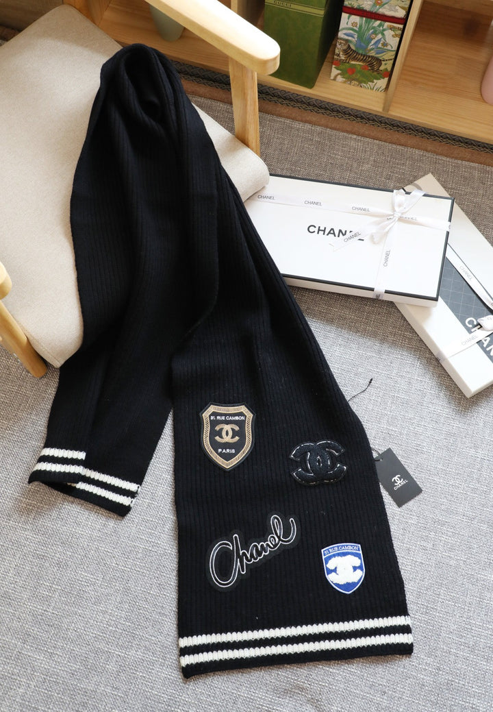 Fashion CC Stamp Knitted Scarf