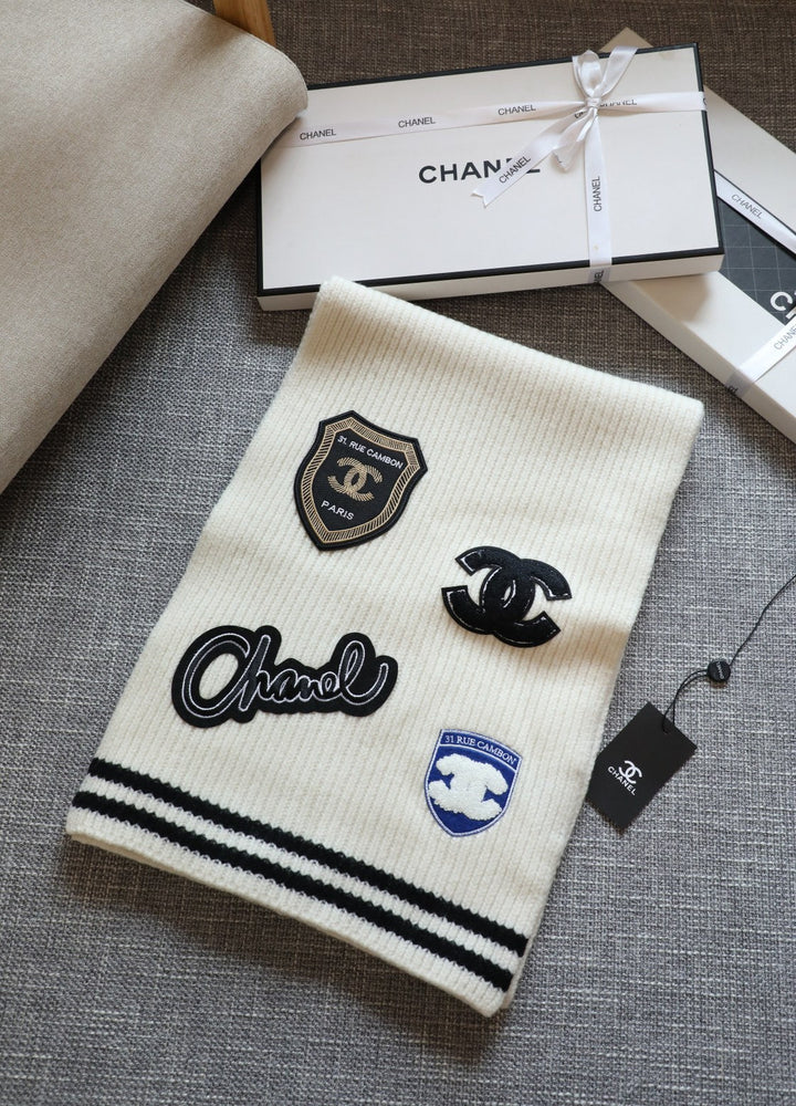 Fashion CC Stamp Knitted Scarf
