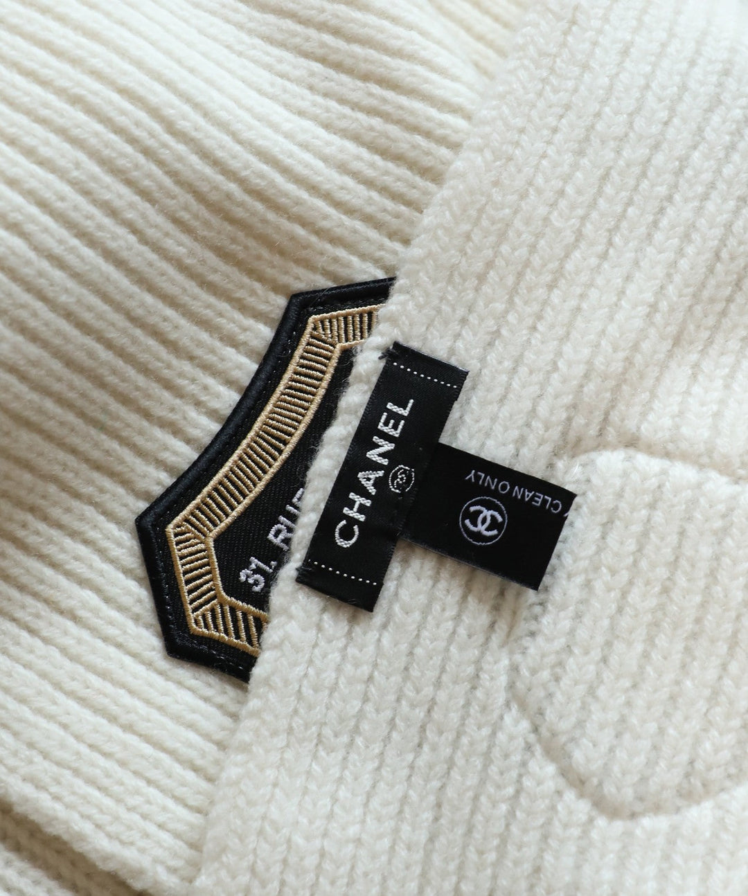 Fashion CC Stamp Knitted Scarf