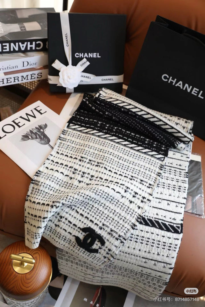 luxury CC double-sided jacquard knitted scarf