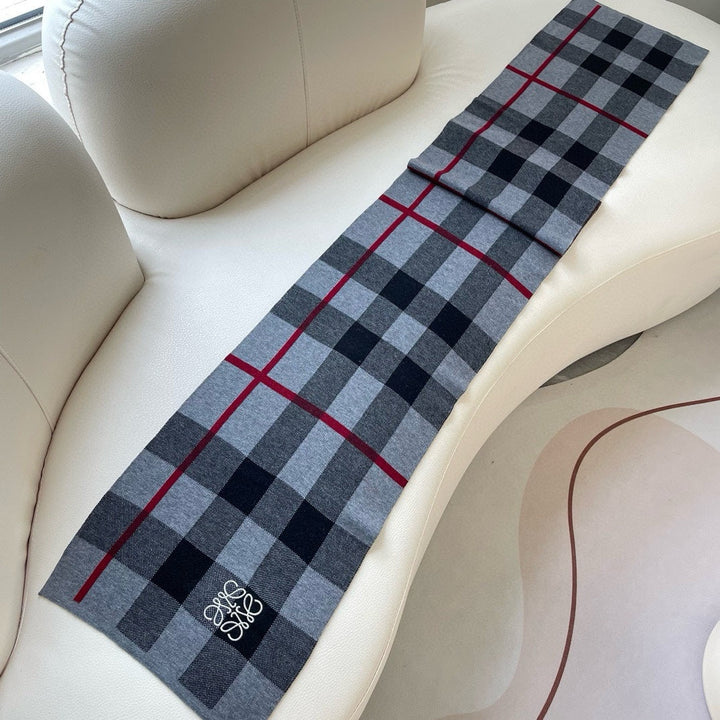 Fashion CC Stamp Knitted Scarf