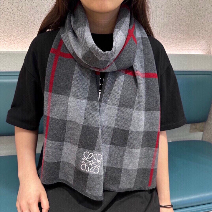 Fashion CC Stamp Knitted Scarf
