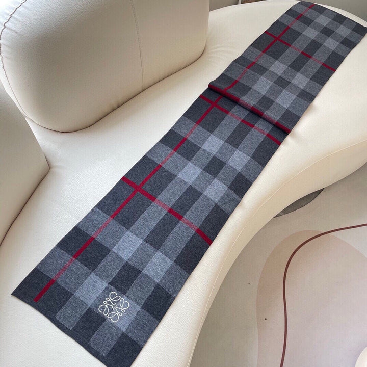 Fashion CC Stamp Knitted Scarf