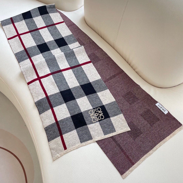 Fashion CC Stamp Knitted Scarf