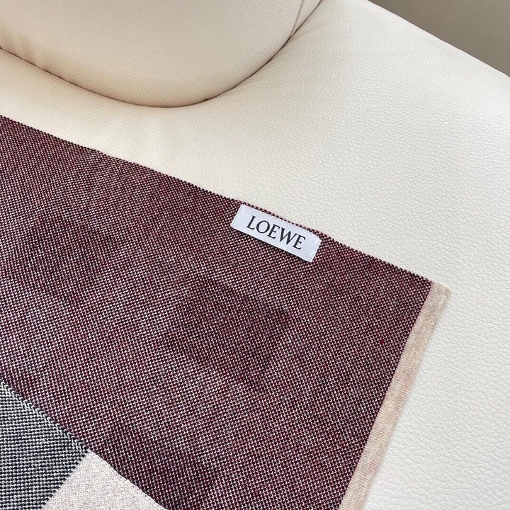 Fashion CC Stamp Knitted Scarf