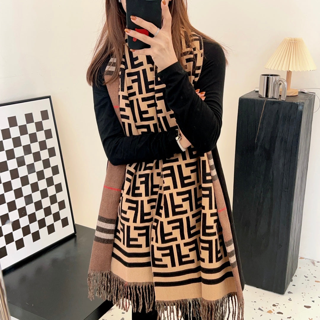 fashion FF extended version of the fall and winter scarf