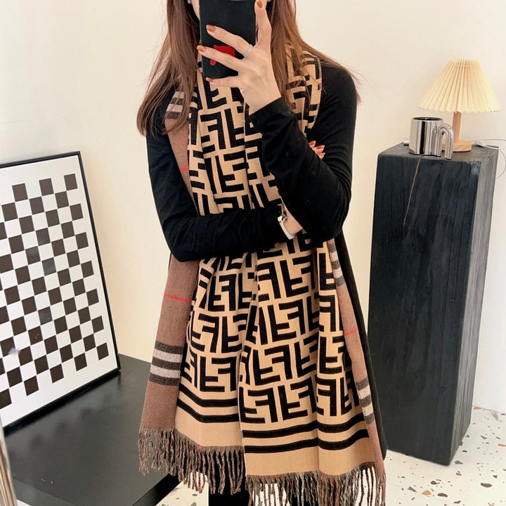 fashion FF extended version of the fall and winter scarf