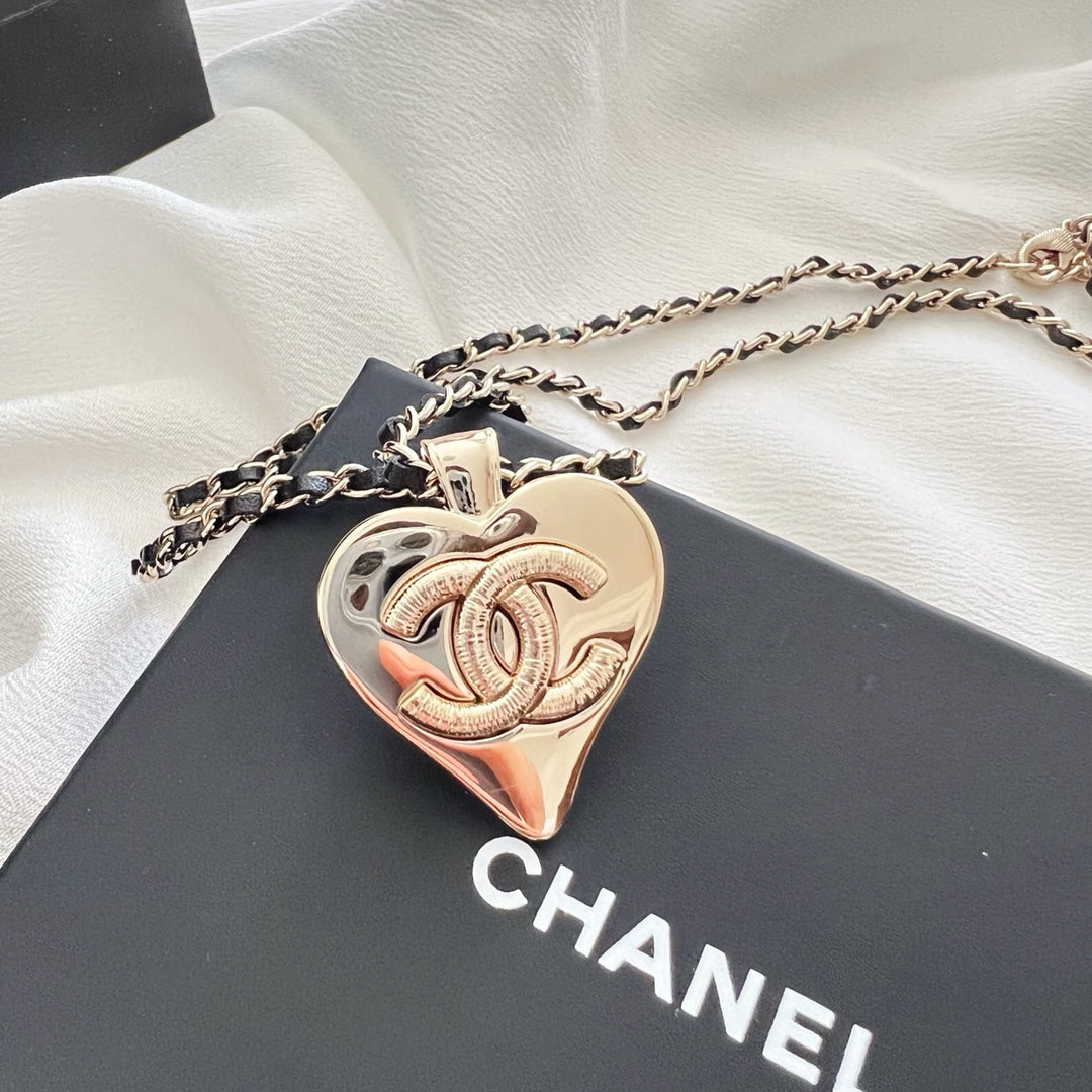 Fashion CC Heart Leather Necklace