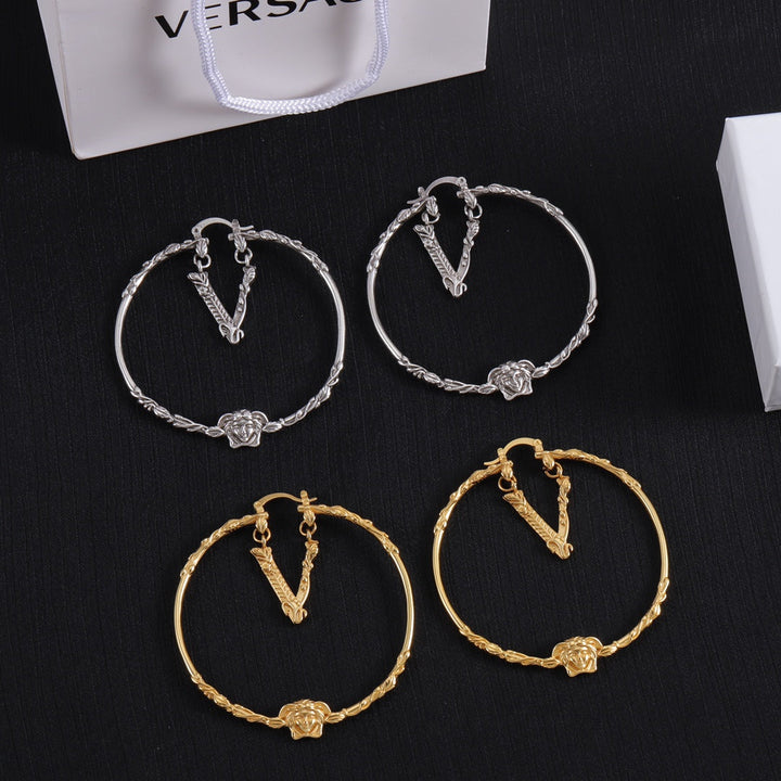 Fashion Circle V Stud Earrings