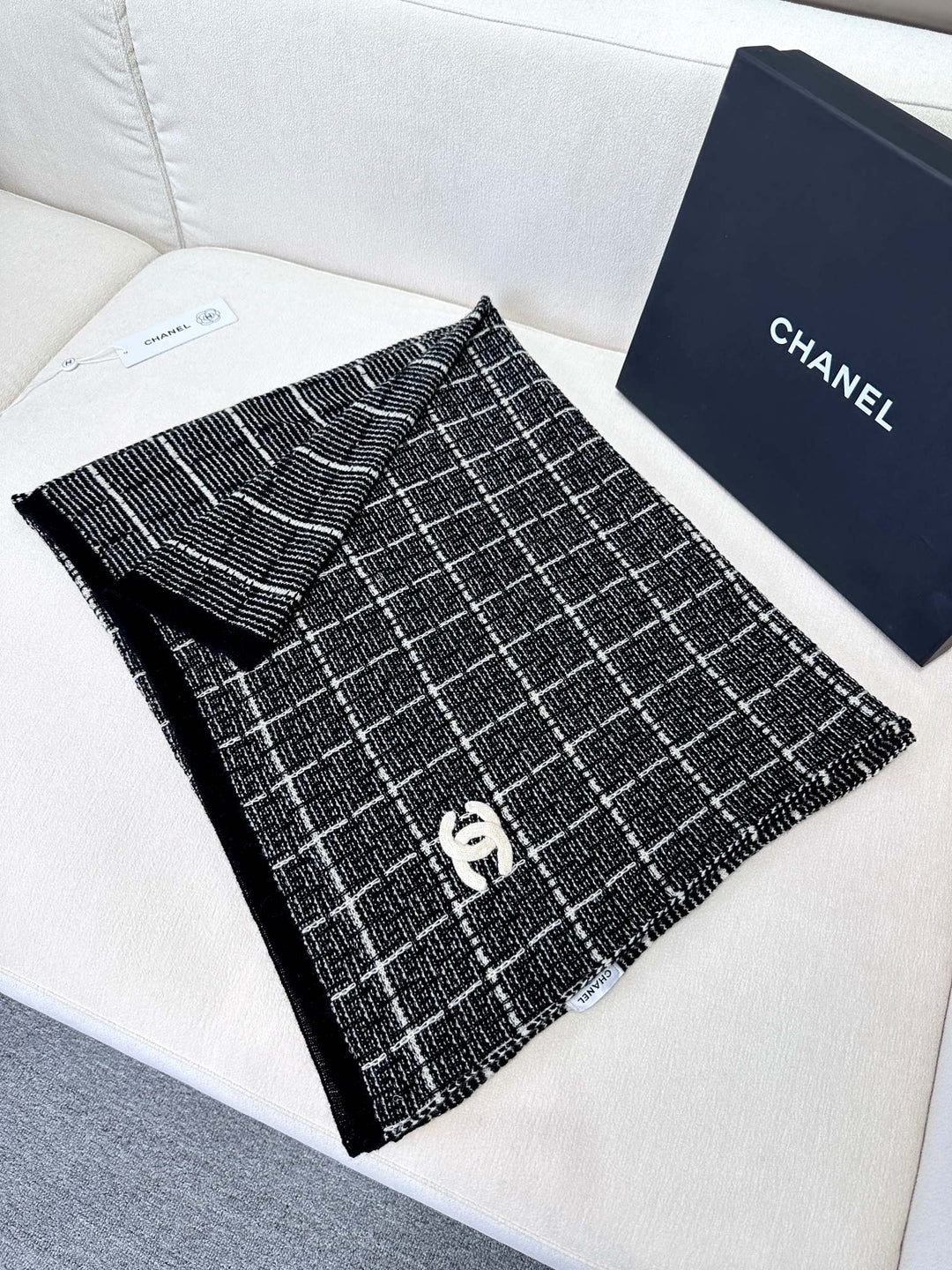 Fashion CC Plaid Stripe Shawl&nbsp;
