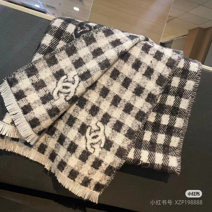 Fashion CC Plaid Scarf