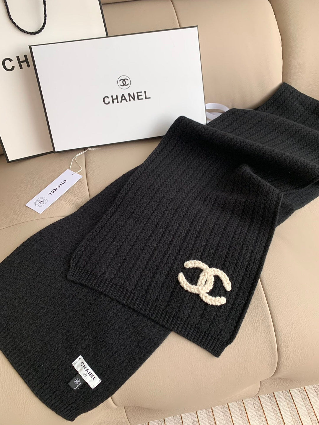 Fashion CC cashmere knitted pineapple pattern fall and winter scarf