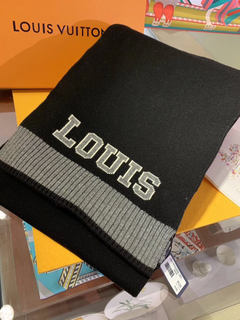 Fashion letter sport wool scarf