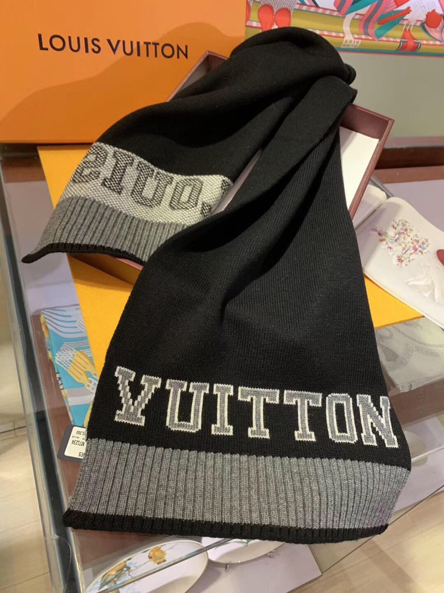 Fashion letter sport wool scarf