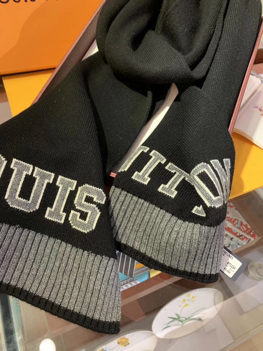 Fashion letter sport wool scarf