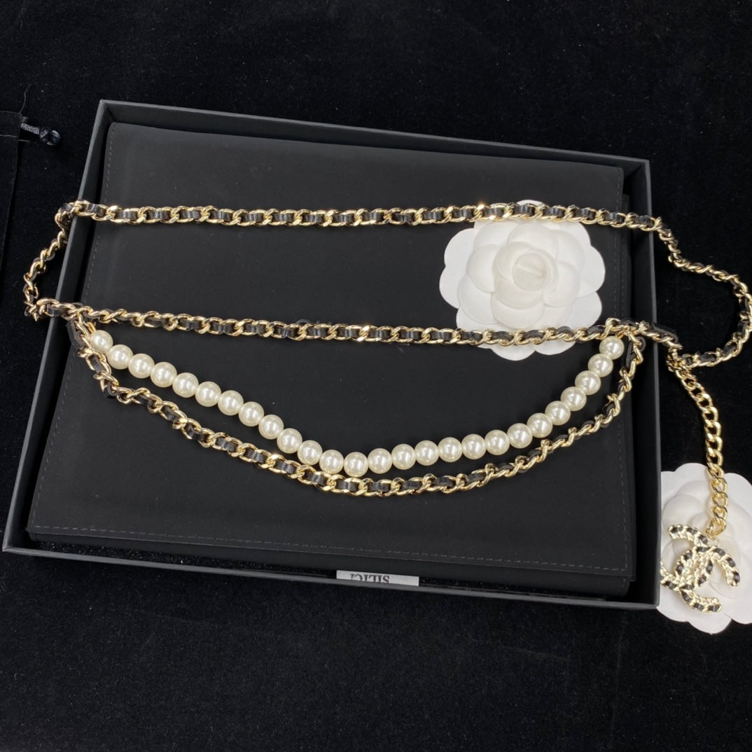 Luxury Leather Pearl Combo Women's Chain Belt