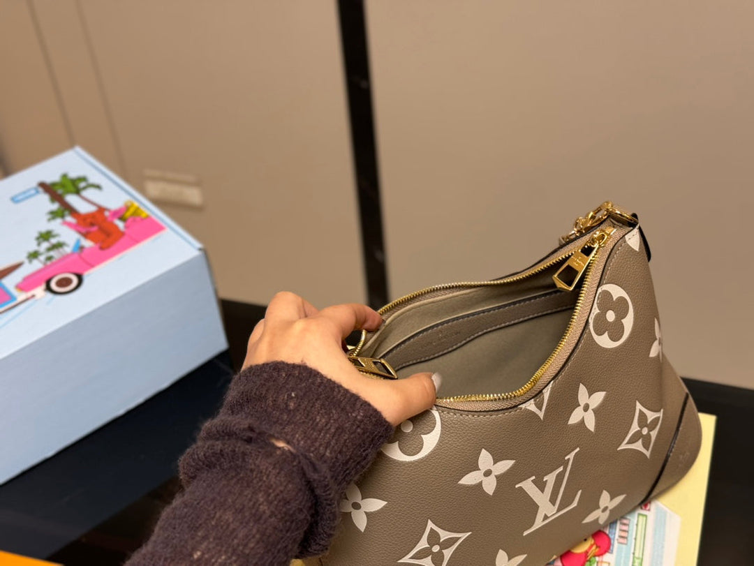 2 Colors - Classic Pattern Gradient Messenger Bag