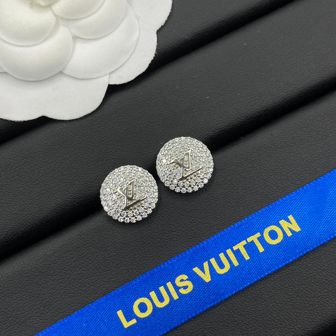 New round full diamond earrings