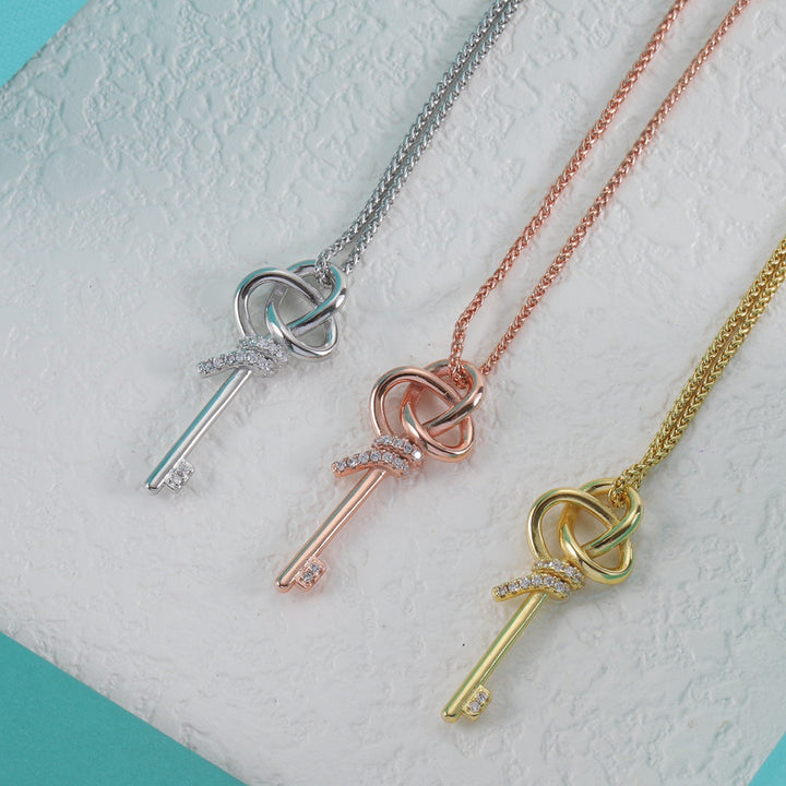 3 colors fashion key pendant necklace