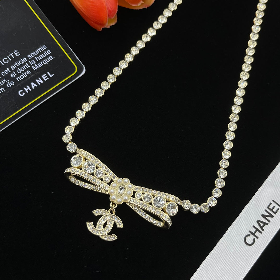 fashion CC bow full diamond necklace