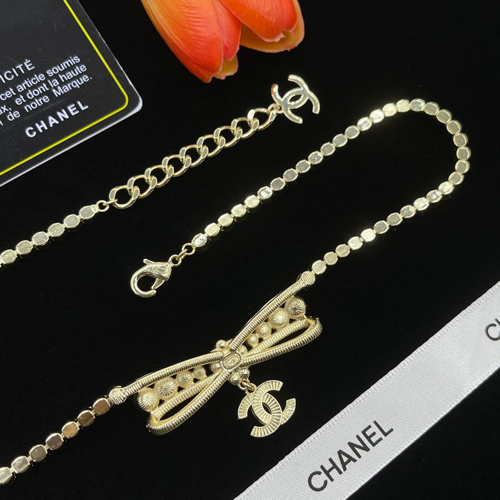fashion CC bow full diamond necklace