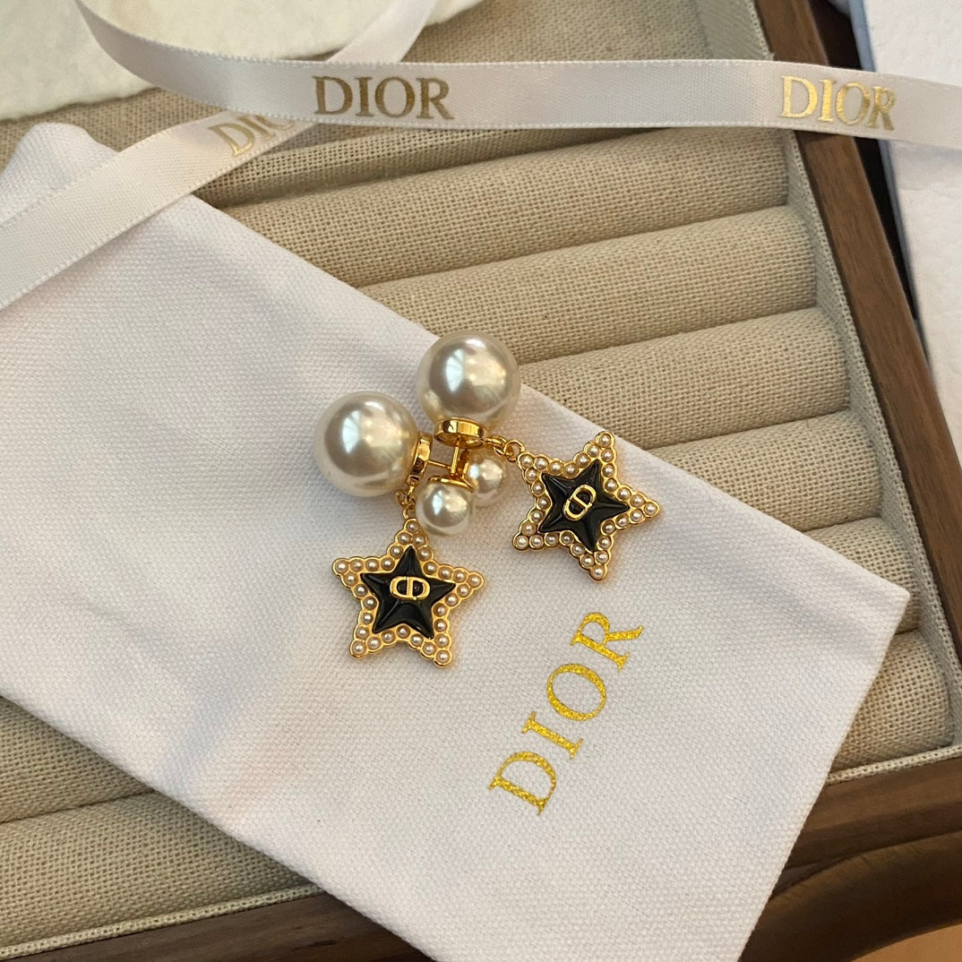 Fashion CD Pentagram Size Bead Earrings