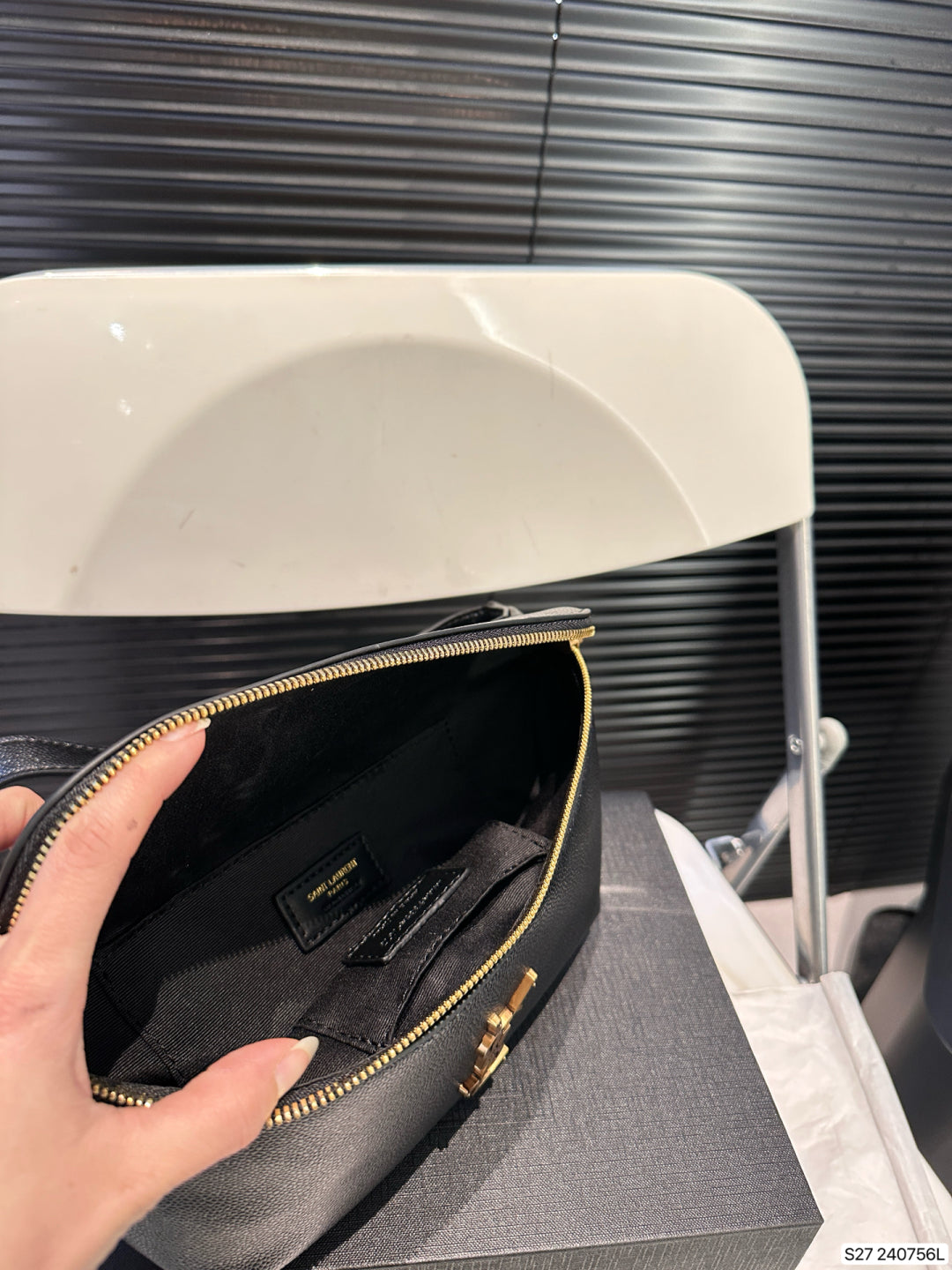 Deluxe Caviar Chest Pack