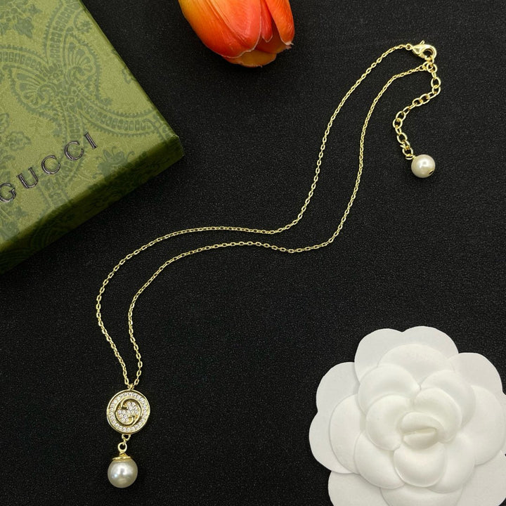Two colors GG pearl pendant necklace