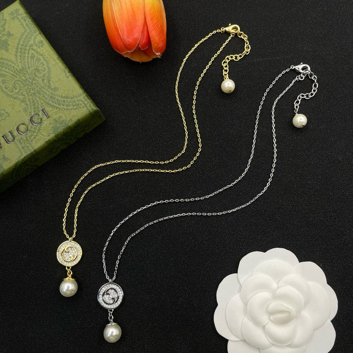 Two colors GG pearl pendant necklace
