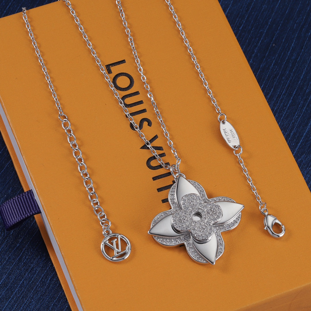 Tricolor Clover Rhinestone Necklace