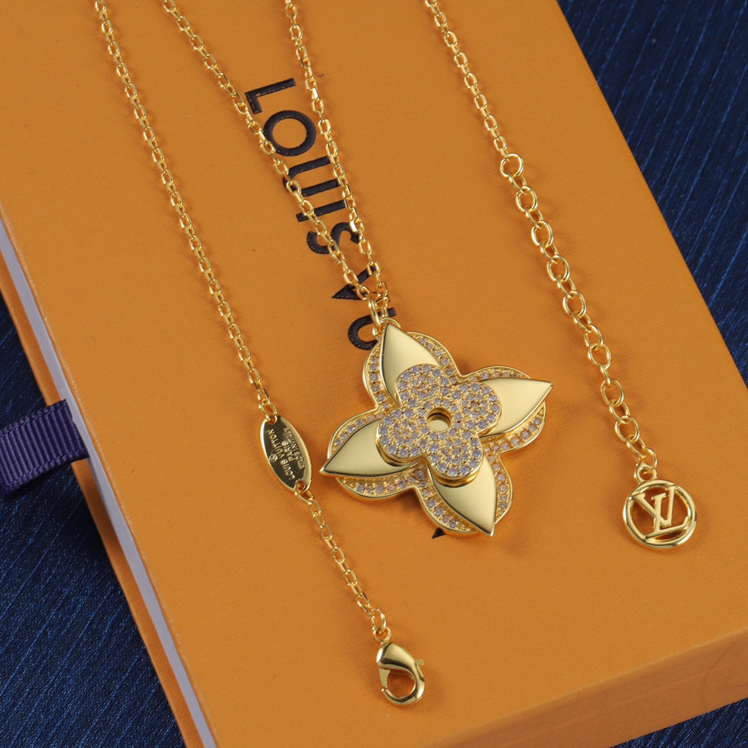 Tricolor Clover Rhinestone Necklace