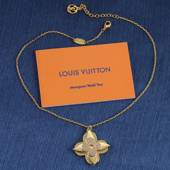 Tricolor Clover Rhinestone Necklace