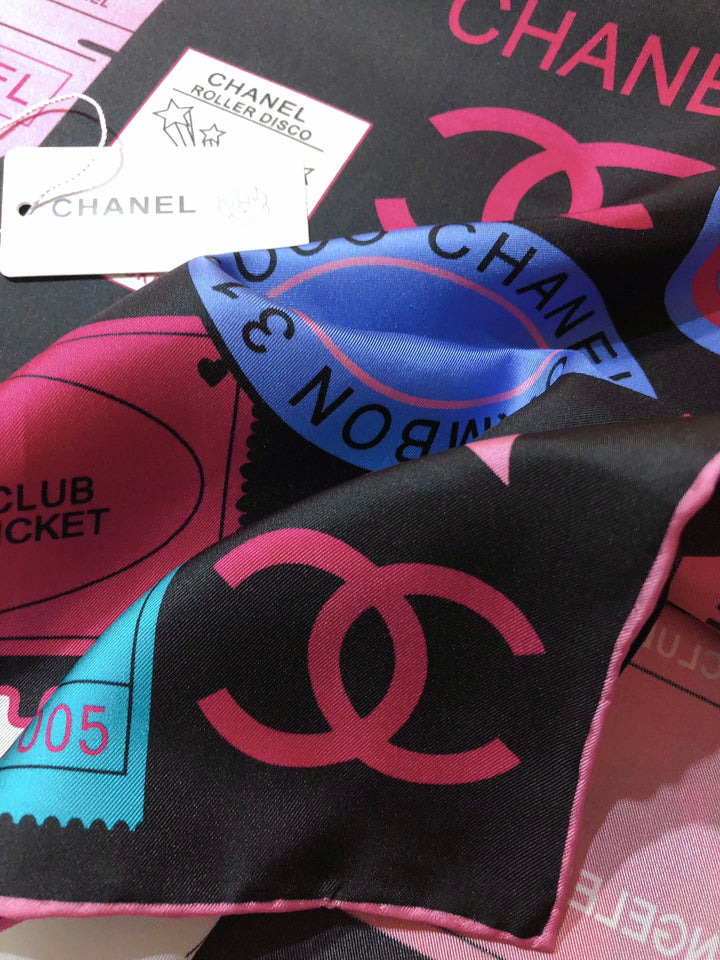 Classic CC Multi-Element Printed Square Towel