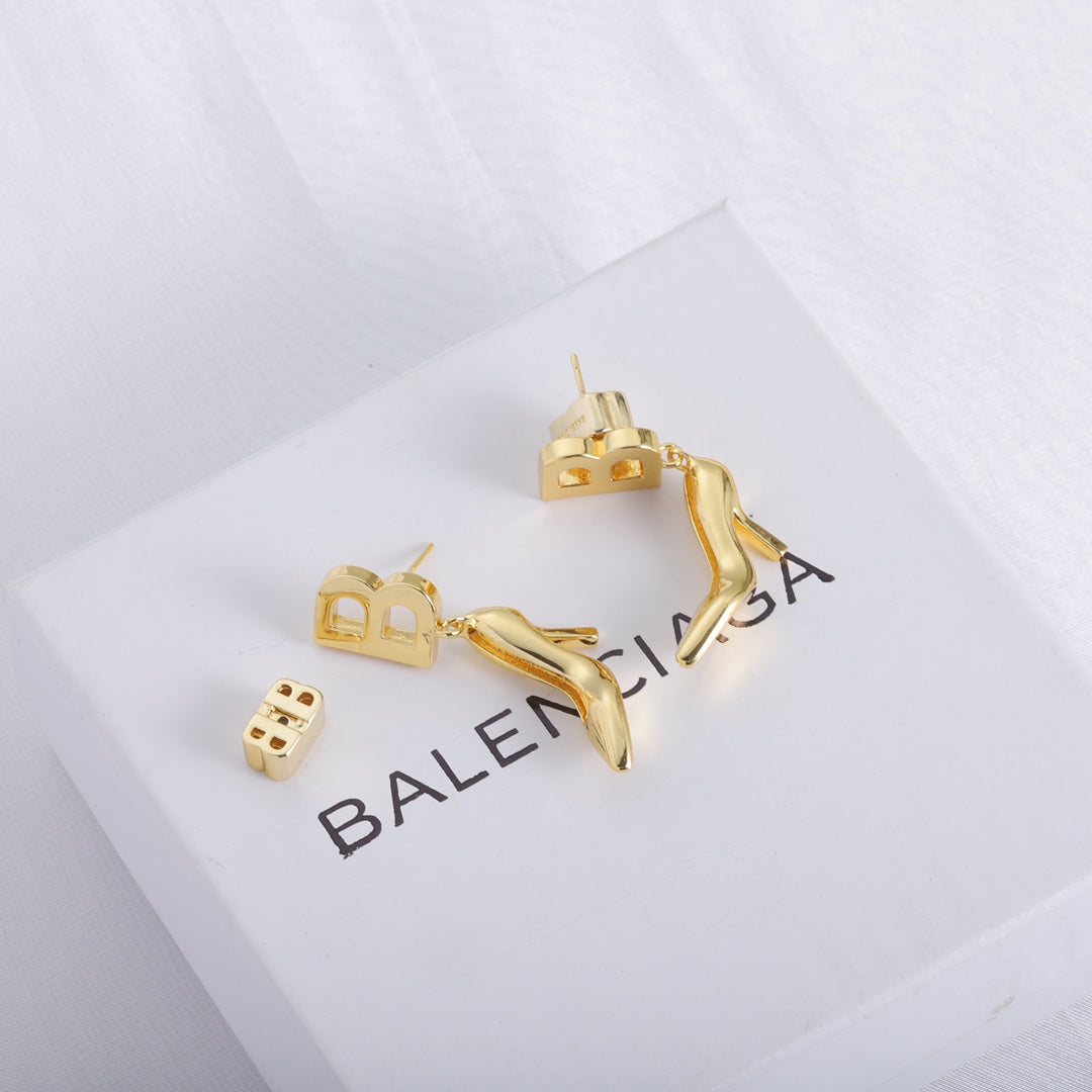 Delicate High Heels Dangle Earrings