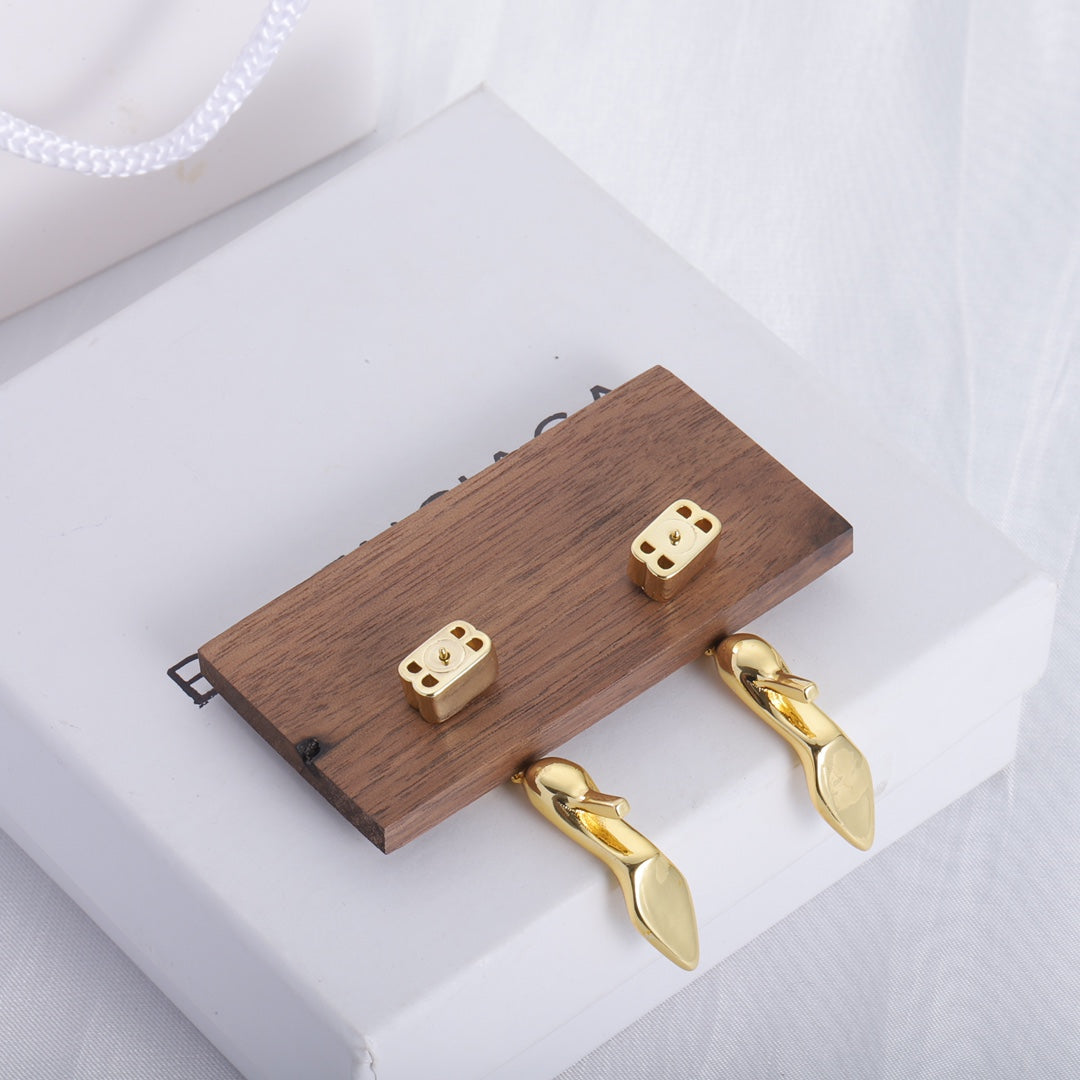 Delicate High Heels Dangle Earrings