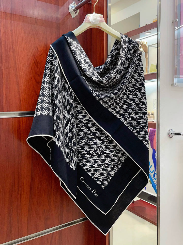 Two-color DR Graffiti Chiffon Square Towel