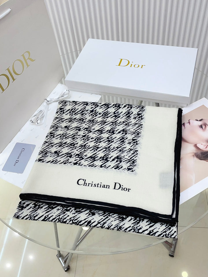 Two-color DR Graffiti Chiffon Square Towel