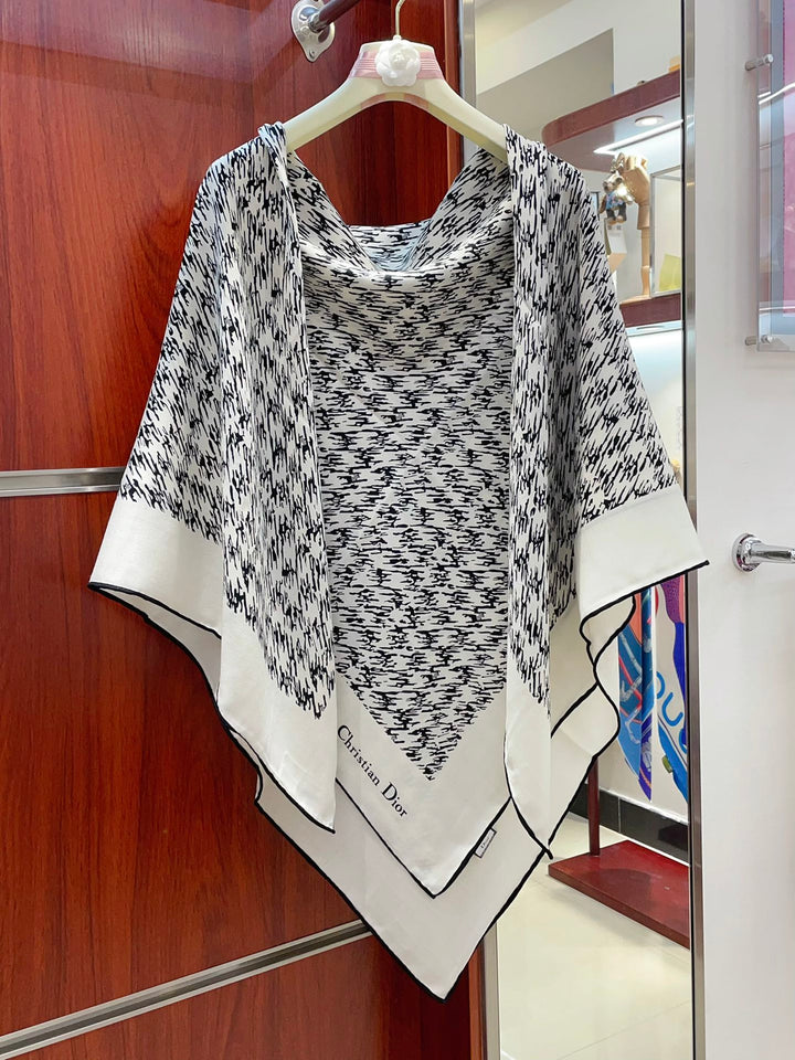 Two-color DR Graffiti Chiffon Square Towel
