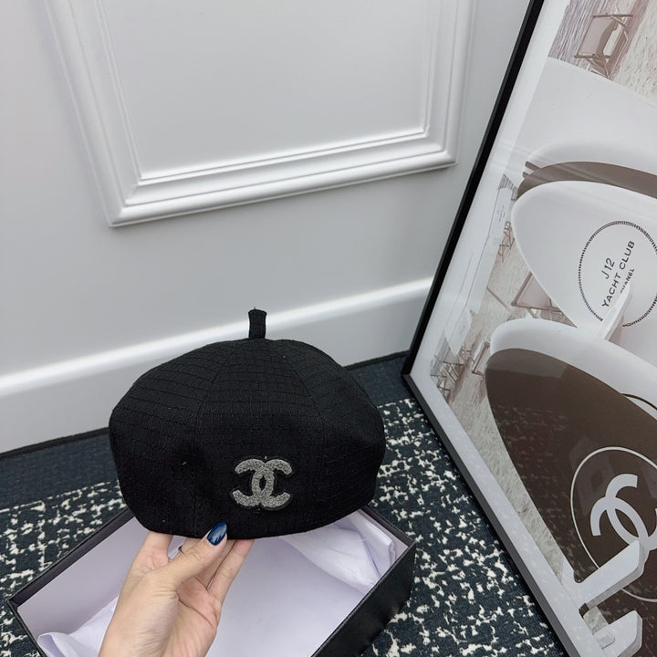 Classic Grid Pattern Beret