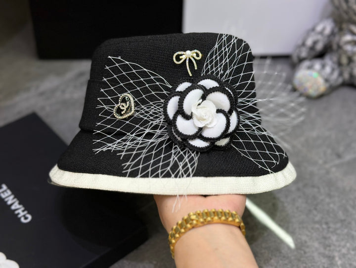 New camellia pearl fisherman hat