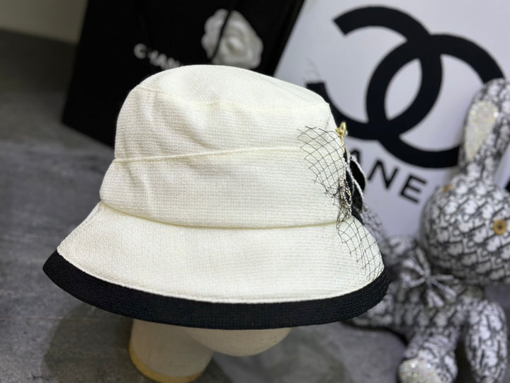 New camellia pearl fisherman hat