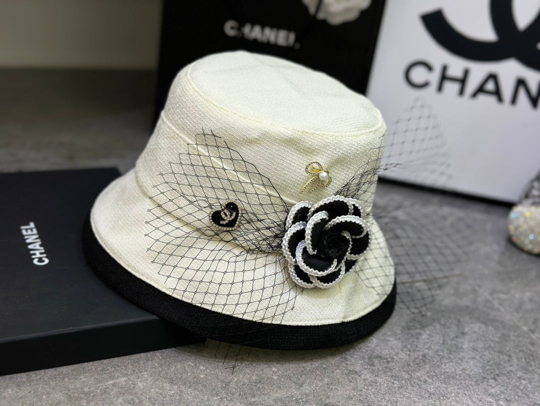 New camellia pearl fisherman hat