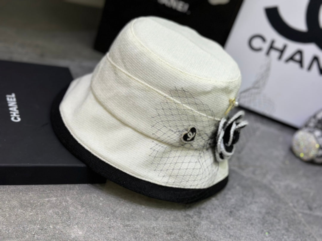 New camellia pearl fisherman hat