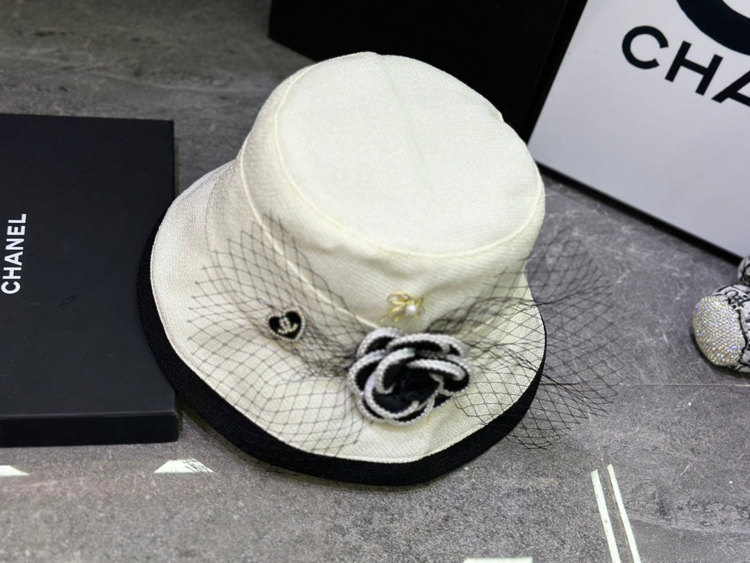 New camellia pearl fisherman hat