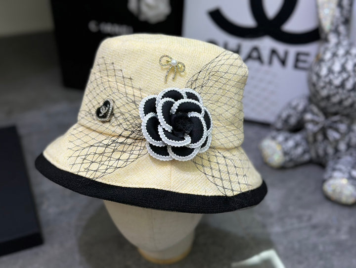 New camellia pearl fisherman hat