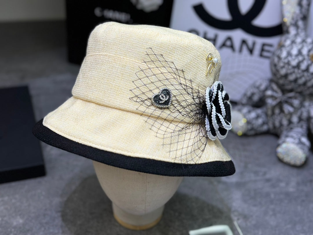New camellia pearl fisherman hat