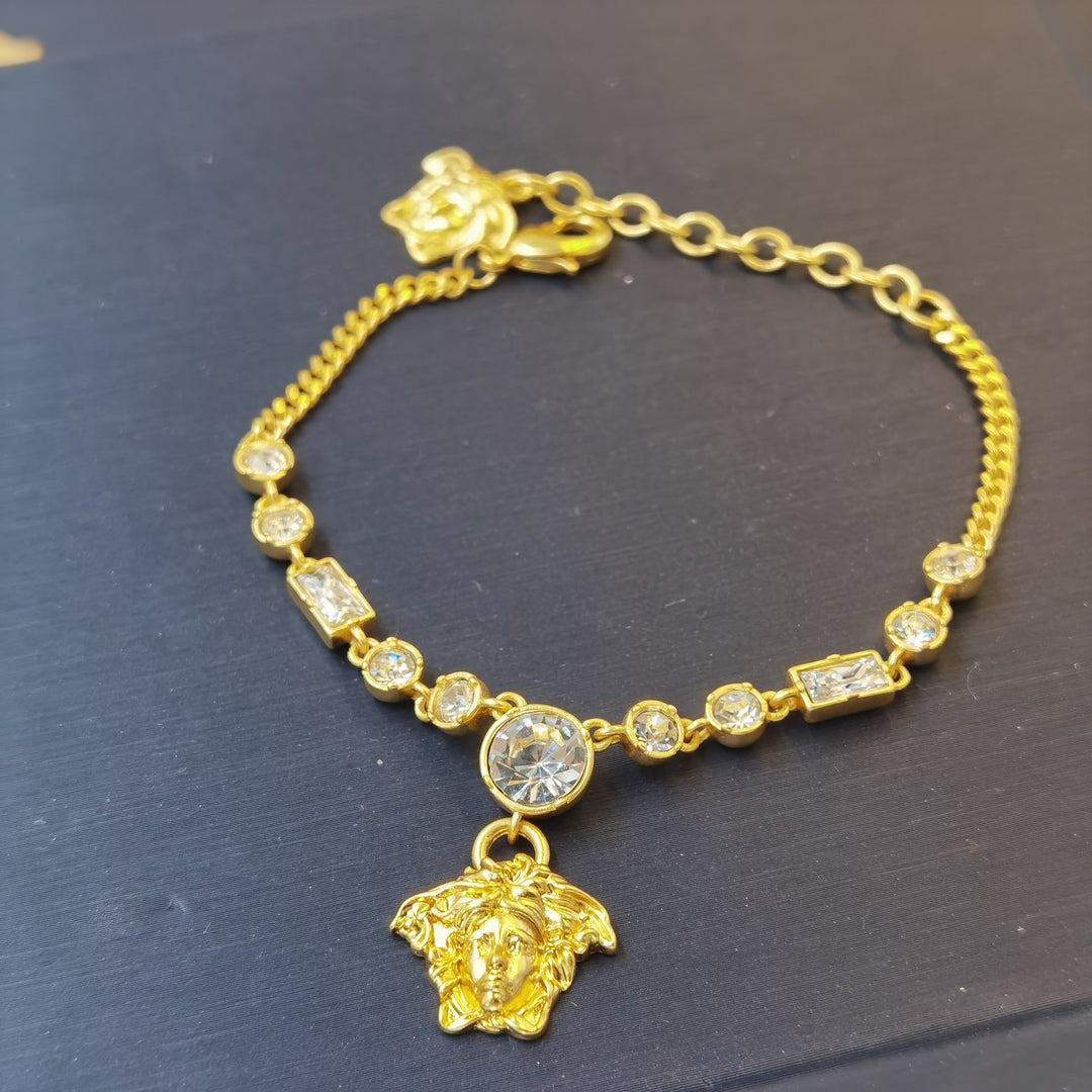Luxury Cow Head Pendant Necklace